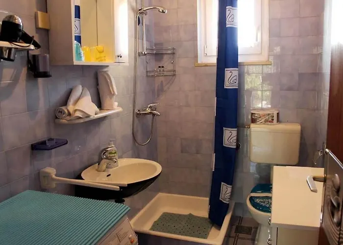 Apartamento With Parking Space Supetar, Brac - 5628 *