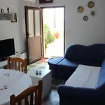 Apartman With Parking Space Supetar, Brac - 5628 *